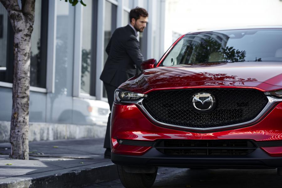 Детали экстерьера Mazda CX-5 2016 года  (фото 31 из 49)